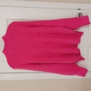 Jessica Simpson size Large over-sized mock turtleneck/crew, pull-over sweater